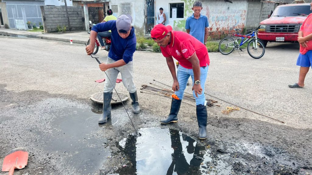Alcaldía Bolivariana de Colón intensifica plan de limpieza y mantenimiento de colectores<br> 2 IMG 20251104 WA0060