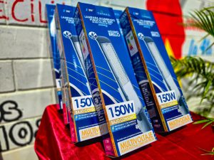 Gobernación del Zulia ilumina 11 territorios comunales con la instalación de 700 luminarias 2 WhatsApp Image 2026 03 29 at 5.48.01 PM 2