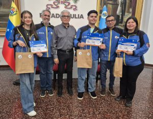Gobernación del Zulia reconoce el talento juvenil en la Olimpiada de Robótica Creativa 3 WhatsApp Image 2026 06 17 at 1.35.10 PM