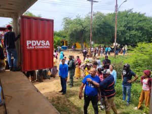 Más de mil familias beneficiadas con jornada de recarga de cilindros en la parroquia mirandina San Antonio 4 WhatsApp Image 2026 06 22 at 2.41.22 PM 1