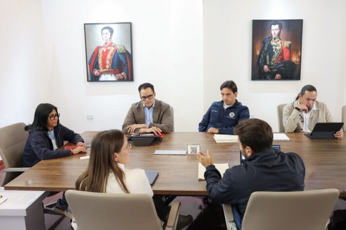 Presidenta Delcy Rodríguez revisa Agenda Económica Nacional y la ejecución de fondos de emergencia post-sismos 2 WhatsApp Image 2026 08 10 at 6.49.43 PM 1