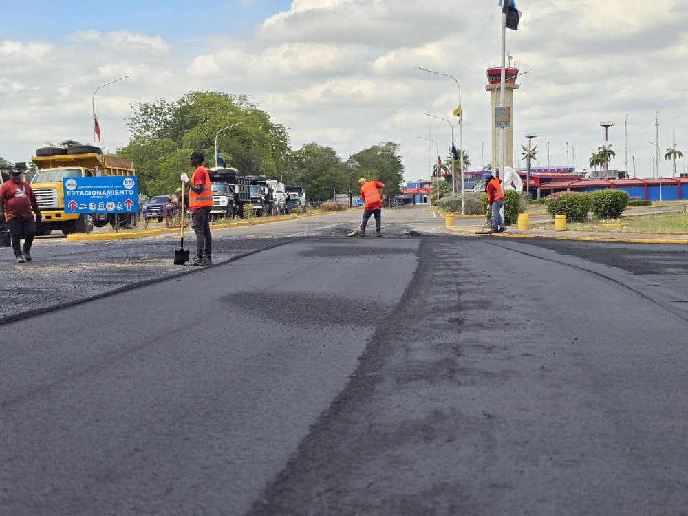 Gobernación del Zulia asfalta más de 11 kilómetros de vialidad en la avenida Don Manuel Belloso de Maracaibo 4 WhatsApp Image 2026 08 29 at 3.38.35 PM 1