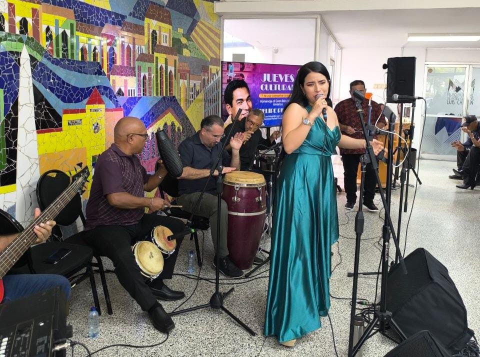 Felipe Pirela celebró desde las alturas sus 86 años con homenaje musical de Alcaldía de Maracaibo 3 WhatsApp Image 2026 09 04 at 9.56.22 AM
