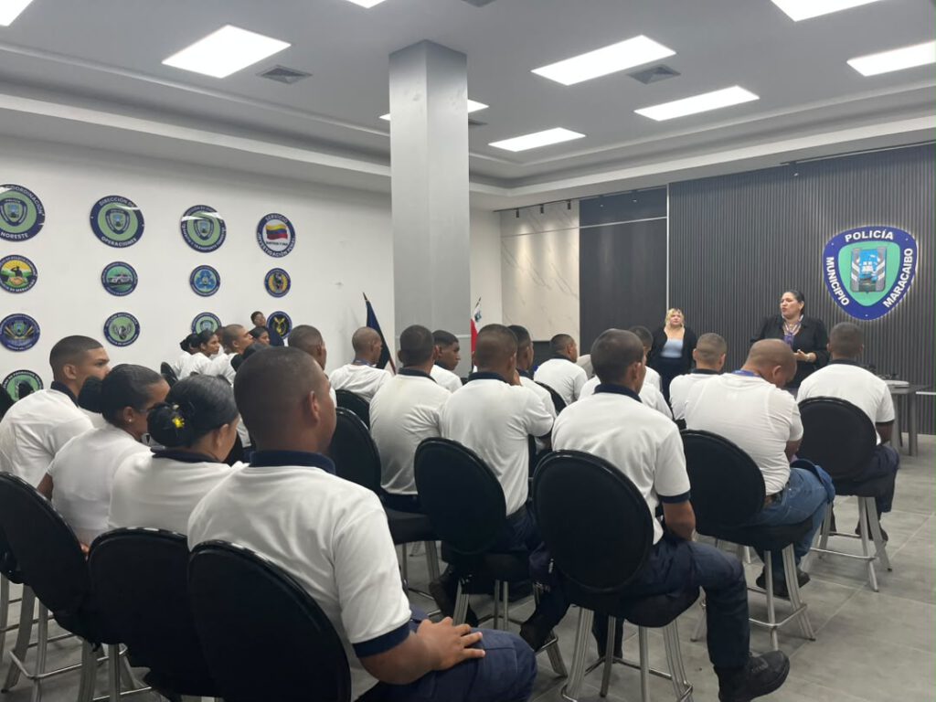 FUNDANIS brinda formación sobre protección de NNA a estudiantes de la Academia de Polimaracaibo 2 WhatsApp Image 2026 10 01 at 8.16.58 PM