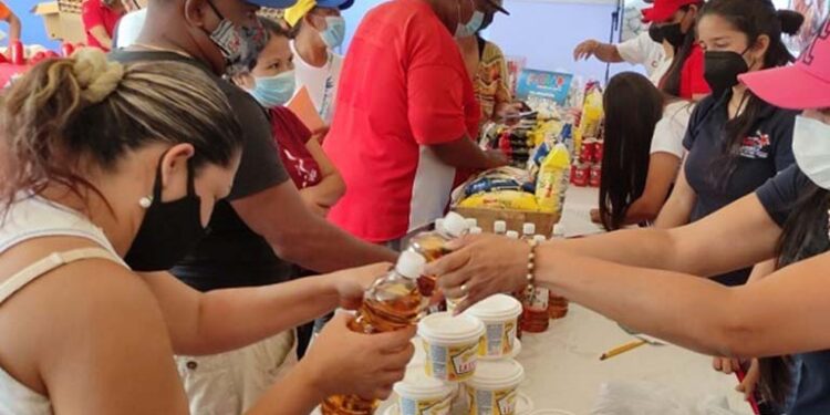 Distribuyen proteínas subsidiada en todo el país 1 Feria Campo Soberano 1