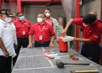 Gas Comunal recupera extintores para protección