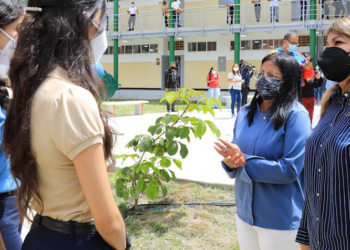 aec9e8e6728949829c14725c7f770623