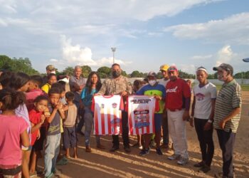 Daniel Monteverde continúa fomentando el deporte en Cedeño.