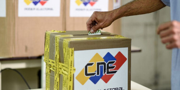 A partir del 28 de octubre la Misión de Observación Electoral desplegará a 46 expertos en el país 1 CNE dio por superado el impasse con la UE.