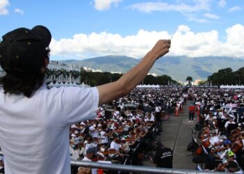 4ec5121f8d914d0dbc19eed682ca150f