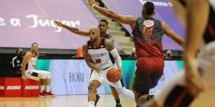 Cocodrilos Derrota a Diablos 80-74 1 Cocodrilos saco su experiencia para vencer a Diablos 14 04 2021