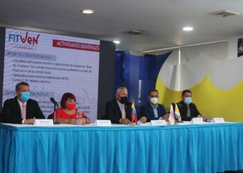 El encuentro estuvo encabezado por el Ministro de Turismo Alí Padrón en compañía del Gobernador José Alejandro Terán y demás autoridades.