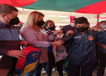 Jornada del Plan Amor en Acción beneficia a mil 500 familias