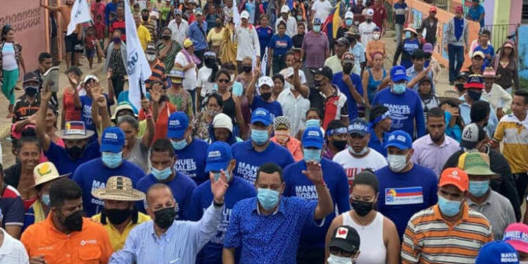 Rosales recorre las calles de Mara y Guajira 1 Rosales recorre las calles de Mara y Guajira