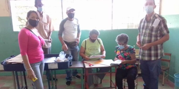 Anzoátegui cumplió el 100% de instalación de mesas al mediodía de este viernes 1 anzoategui cumplio el 100 de instalacion de mesas al mediodia de este viernes 89103