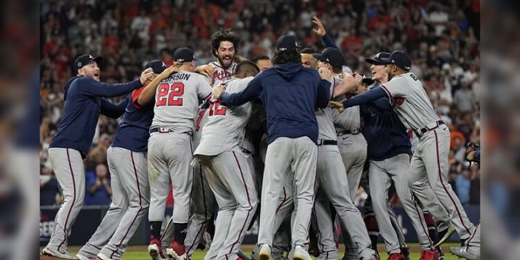 Bravos de Atlanta acaban con la sequía y ganan la Serie Mundial por primera vez en este siglo 1 df61de76bf634cd49b8692e2602ee72f