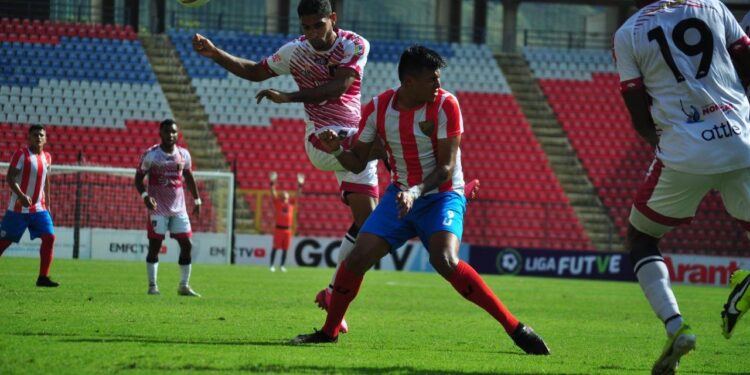 Monagas SC reacciona a tiempo ante Estudiantes Dejando el Marcador 2-2 1 msc estu 07
