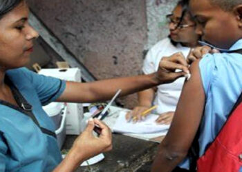 Un millón 935 mil vacunas llegan al país desde Cuba