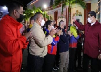 Chavismo celebra su victoria