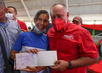 Cabello reseñó urbanismo diseñado por Chávez