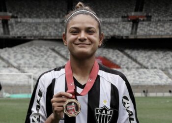 16400569001308366419