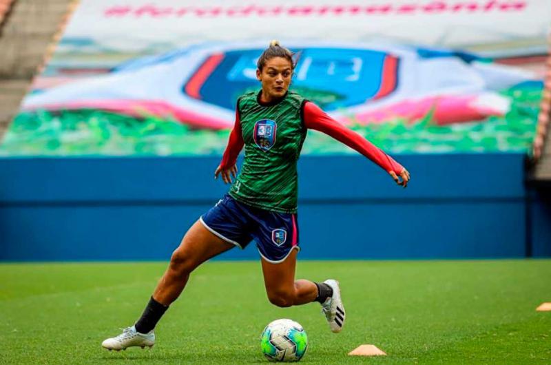 Criolla, Hilary Vergara sumara una temporada más en Atlético Mineiro 2 341112