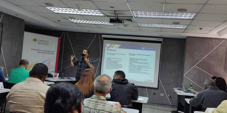 AN y Conatel impulsan acciones para empoderar a los medios alternativos y comunitarios 1 Diputados de la AN, voceros y voceras de los MAC se dieron cita en Conatel.