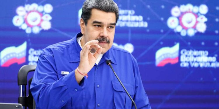 Maduro: "Nos quieren demandar en España por ser autosuficientes" 1 FAAkoL1VkAoROuN