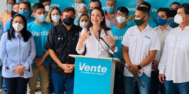 El partido ya no confía en su política