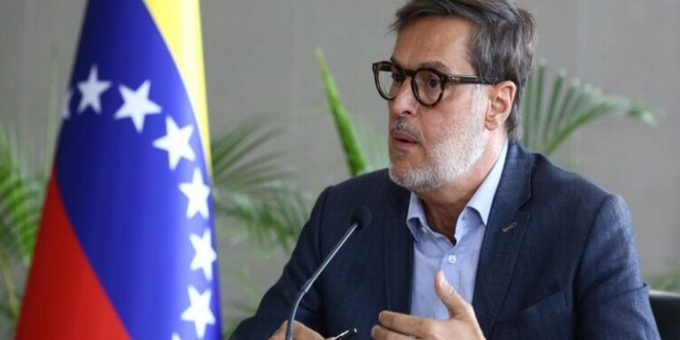 Plasencia exigió a la UE dejar de actuar como policías del mundo 1 Plasencia exigió a la UE dejar de actuar como policías del mundo