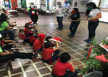 Corpoelec presenta Electro Cuento en centro de educación Argelia Laya