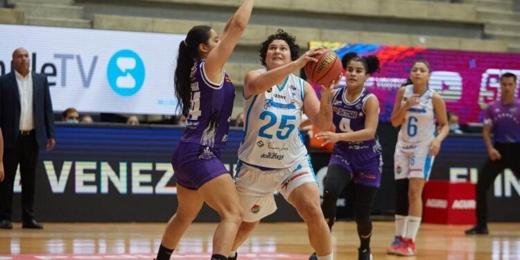 Caribeñas se consolidó segunda con victoria ante Patriotas 1 Patriotas elimino a Pastoras 30 11 2021