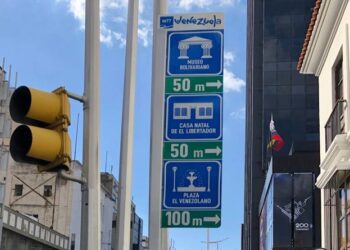 Ministro de turismo instaló 12 puntos de señalización turística en Caracas