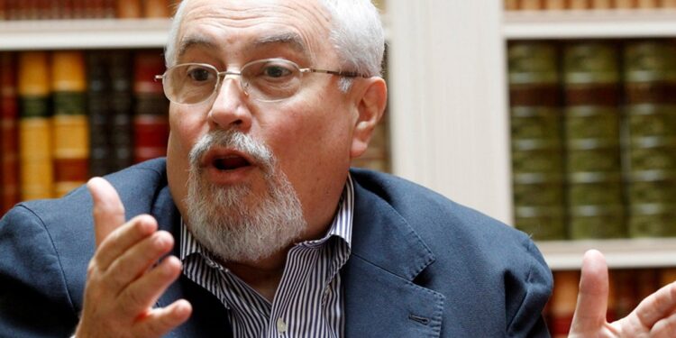 Aveledo: "la oposición debe plantearse un nuevo compromiso unitario" 1 Aveledo aseguró que no solo es tomarse la foto, sino que deben comprometerse con el pueblo