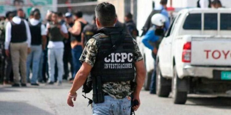 Hallan el cadáver de un hombre con un letrero: "Violaste a una niña de ocho años" 1 Los delincuentes robaban los animales y luego de sacrificarlos vendían sus carnes a la comunidad