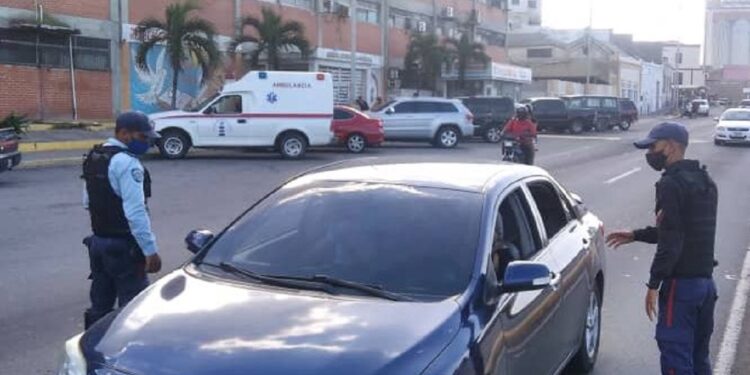 La Guaira: conductores ebrios deberán pagar una multa de 90 Bolívares 1 Imponen nuevas reglas para el estado La Guaira