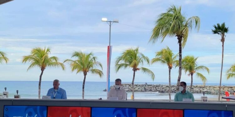 FITVEN abre sus puertas al turismo mundial biodiverso y emprendedor en su XIV edición 1 Autoridades dieron apertura a La Fitven 2021.