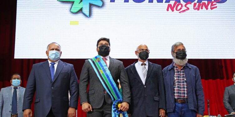 Ernesto Luna fue juramentado como gobernador de Monagas para el periodo 2021 - 2025 1 Autoridades presentes en la juramentación del Gobernador electo de Monagas.