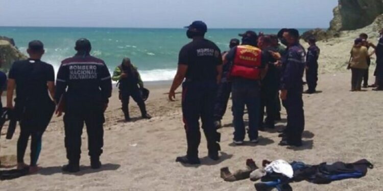 La Guaira: continúa la búsqueda de dos niños desaparecidos 1 Las autoridades siguen con la búsqueda de rescate