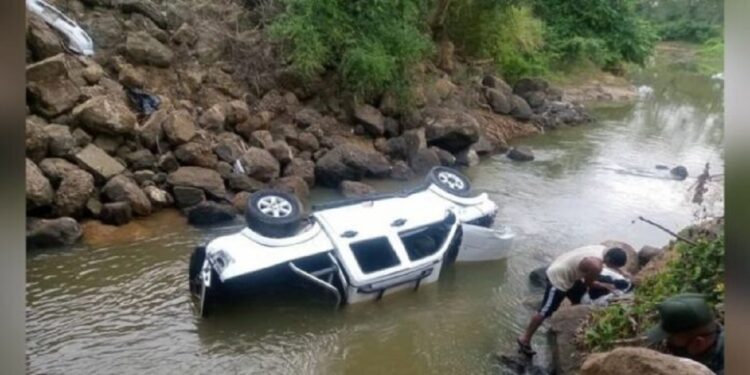 Alcalde de Puerto Píritu sufrió un accidente junto a su familia rumbo a Maturín 1 El alcalde viajaba junto a su esposa e hijos