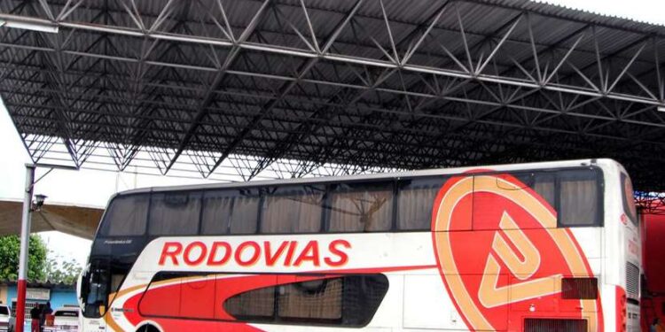 Carabobo: secuestran autobús con 39 pasajeros 1 Las autoridades policiales buscan a la banda sospechosa de estos delitos