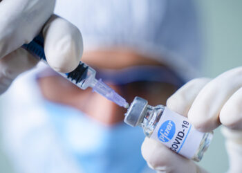 vacuna Pfizer 1600x900