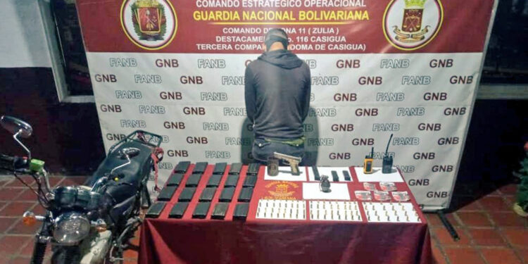 Venezuela incauta armas y explosivos en la frontera con Colombia 1 Captura de miembro de un grupo 'Tancol' en la frontera entre Venezuela y Colombia.