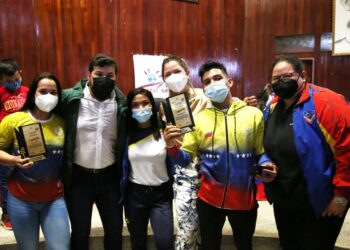 Autoridades de Monagas realizaron entrega de reconocimientos a los deportistas.