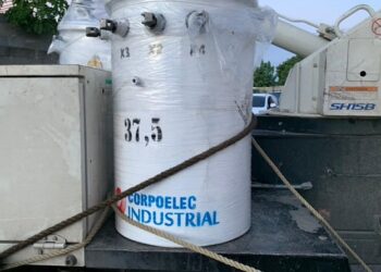 Corpoelec instala transformadores en 4 parroquias de Caracas