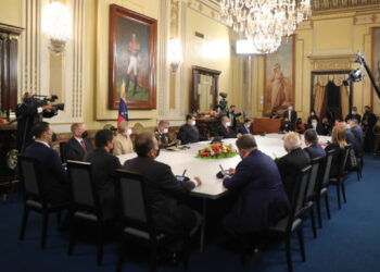 Nicolás Maduro pide a la AN crear nueva era de propiedad económica