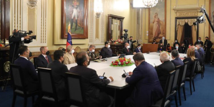 Nicolás Maduro pide a la AN crear nueva era de propiedad económica 1 Nicolás Maduro pide a la AN crear nueva era de propiedad económica