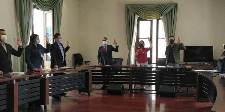 Instalada Comisión para el Desarrollo de las Comunas 1 Instalada Comisión para el Desarrollo de las Comunas