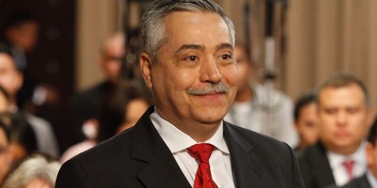 Autorizan a Giuseppe Yoffreda como embajador en China