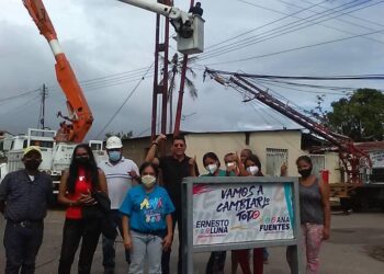 Realizan trabajos de reparación de postes y alumbrado público en Monagas 2 Los representantes de la entidad seguirán desplegados beneficiando a los ciudadanos
